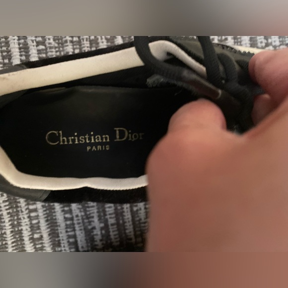 Dior Black/White Leather Diorun Sneakers Retails $1300 - Picture 10 of 13
